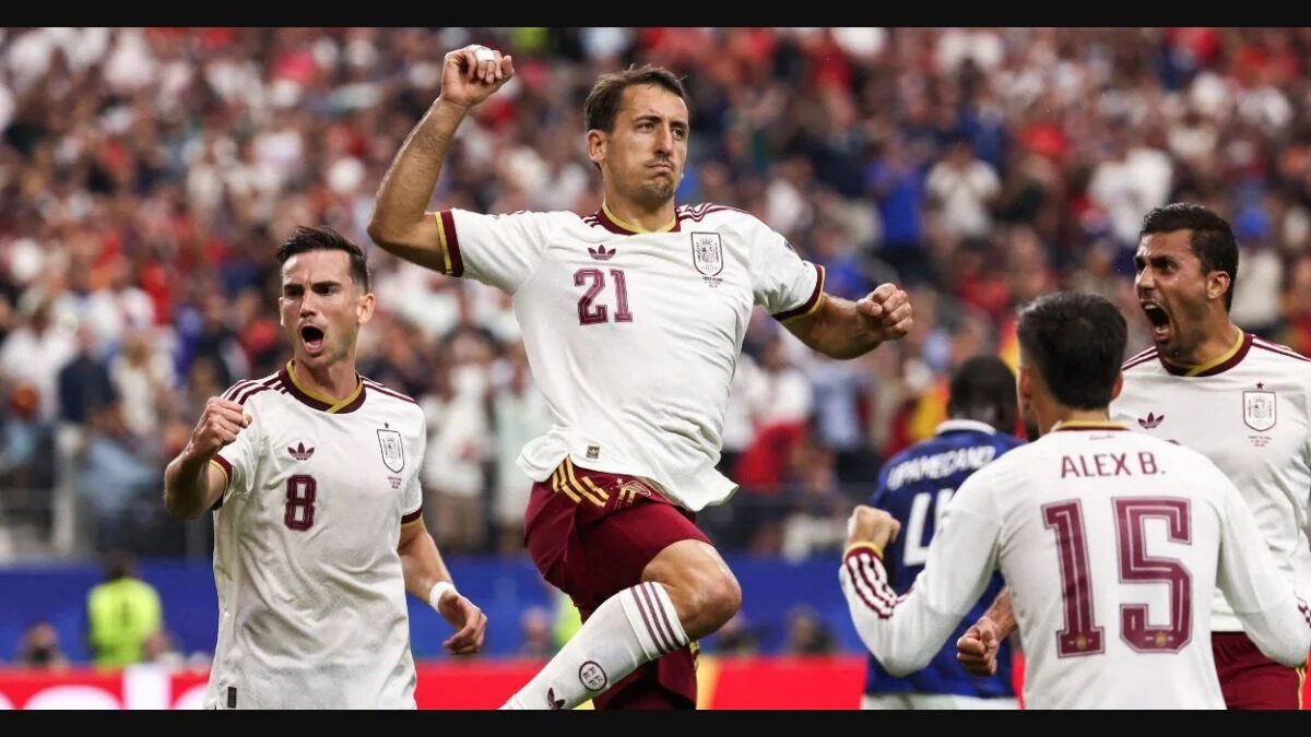 Mikel Oyarzabal đang đạt phong độ cực cao và là mũi nhọn nguy hiểm nhất của Tây Ban Nha